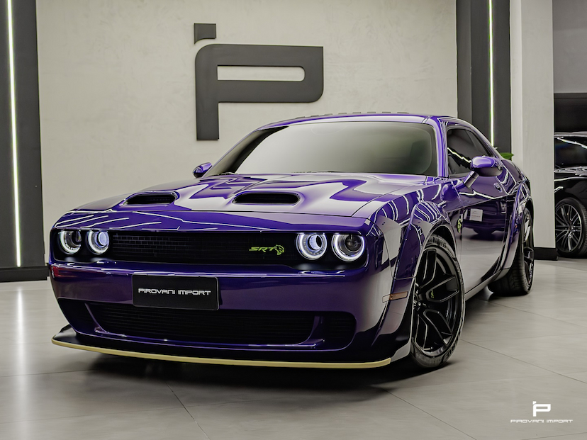 Foto do veículo DODGE CHALLENGER 6.2 V8 HEMI GASOLINA SRT JAILBREAK TORQUEFLITE 2023 9.000 KM 1.350.000,00