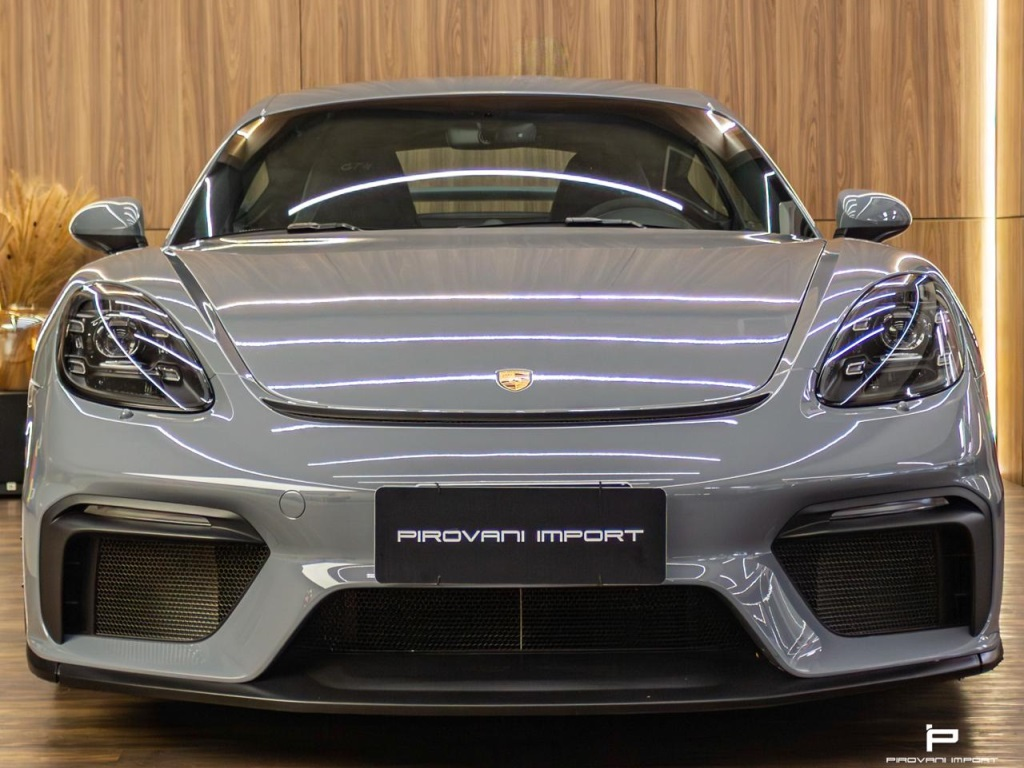 Foto do veículo PORSCHE 718 4.0 H6 GASOLINA CAYMAN GT4 PDK 2023/2023 4.000 KM R$ 865.000,00
