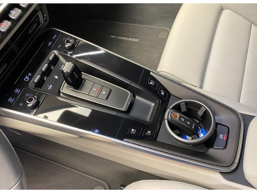 Foto do veículo PORSCHE 911 3.8 24V H6 GASOLINA TURBO PDK 2023 6.800 KM 1.330.000,00