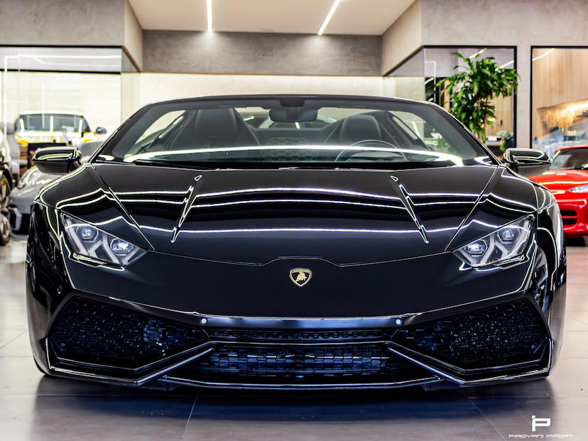 Foto do veículo LAMBORGHINI HURACÁN 5.2 V10 GASOLINA SPYDER LP610-4 LDF 2017 22.000 KM 2.700.000,00