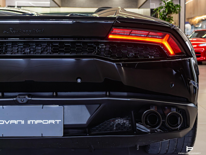 Foto do veículo LAMBORGHINI HURACÁN 5.2 V10 GASOLINA SPYDER LP610-4 LDF 2017 22.000 KM 2.700.000,00