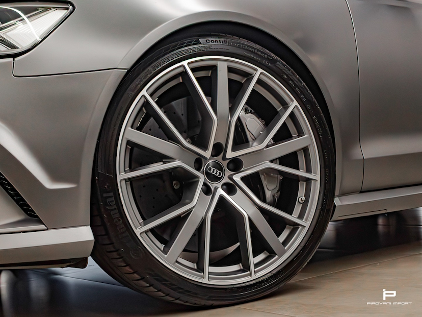 Foto do veículo AUDI RS6 4.0 AVANT V8 32V BI-TURBO GASOLINA 4P TIPTRONIC 2018 27.000 KM 520.000,00
