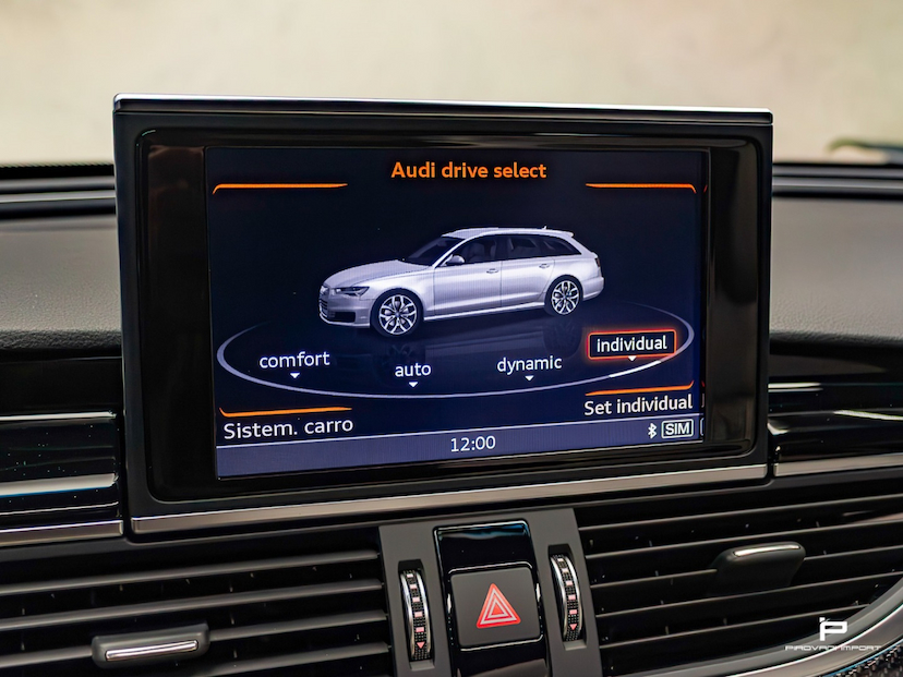 Foto do veículo AUDI RS6 4.0 AVANT V8 32V BI-TURBO GASOLINA 4P TIPTRONIC 2018 27.000 KM 520.000,00