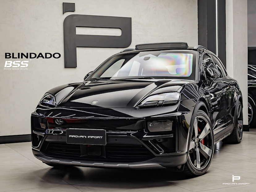 Foto do veículo PORSCHE MACAN TURBO ELÉTRICO 2024 9.800 KM 799.000,00