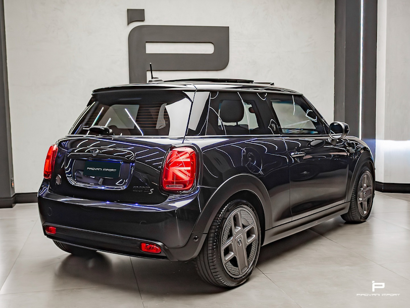 Foto do veículo MINI COOPER S 2P ELETRICO 2022 15.000 KM 179.000,00