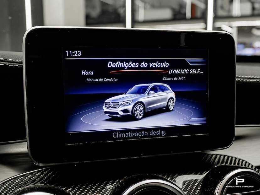 Foto do veículo MERCEDES-BENZ GLC 43 AMG 3.0 V6 GASOLINA 4MATIC 9G-TRONIC 2019 107.000 KM R$ 239.000,00