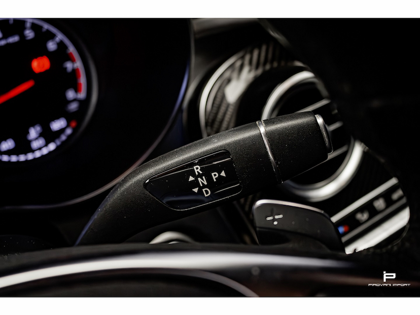 Foto do veículo MERCEDES-BENZ GLC 43 AMG 3.0 V6 GASOLINA 4MATIC 9G-TRONIC 2019 107.000 KM R$ 239.000,00