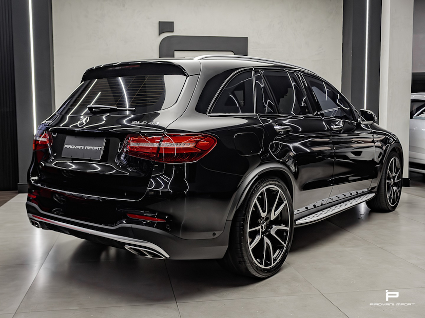 Foto do veículo MERCEDES-BENZ GLC 43 AMG 3.0 V6 GASOLINA 4MATIC 9G-TRONIC 2019 107.000 KM R$ 239.000,00