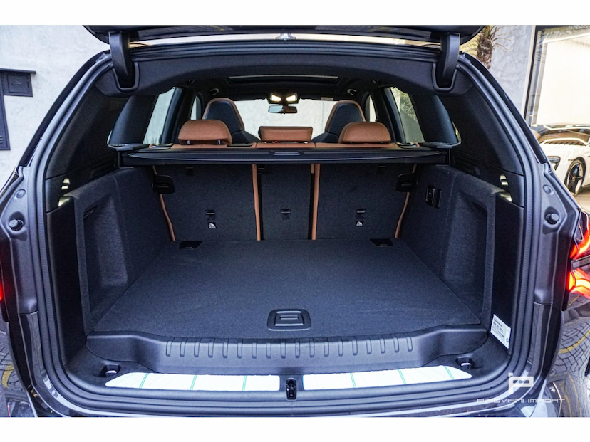 Foto do veículo BMW X3 3.0 TWINPOWER GASOLINA M40I STEPTRONIC 2022 18.000 KM R$ 389.000,00
