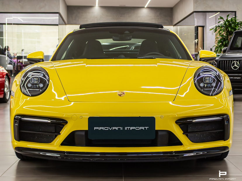 Foto do veículo PORSCHE 911 3.0 24V H6 GASOLINA CARRERA PDK 2021 19.800 KM 789.900,00