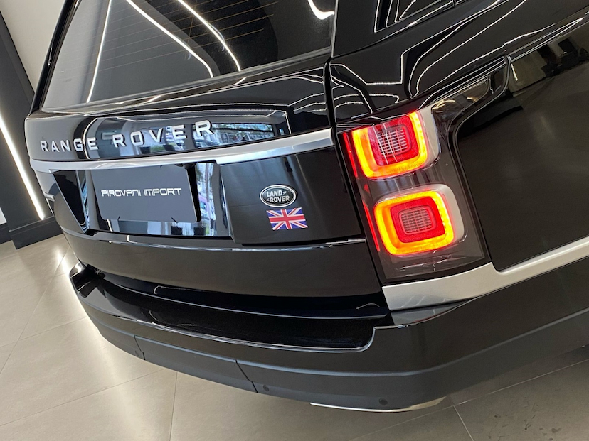 Foto do veículo LAND ROVER RANGE ROVER VOGUE 4.4 AUTOBIOGRAPHY SDV8 4X4 TURBO DIESEL 4P AUTOMÁTICO 2021 42.000 KM 700.000,00