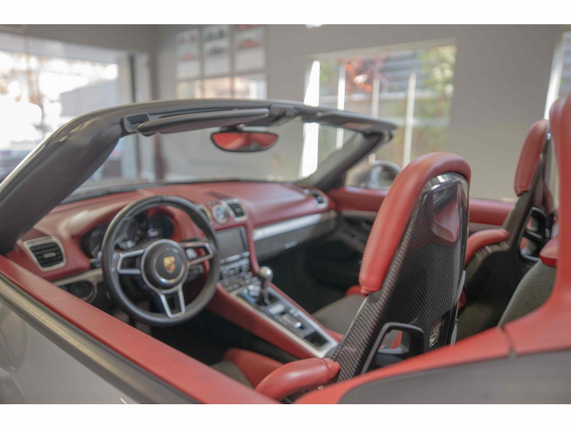 Foto do veículo PORSCHE BOXSTER 3.8 H6 GASOLINA SPYDER 2P MANUAL 2016 1.655 KM 990.000,00