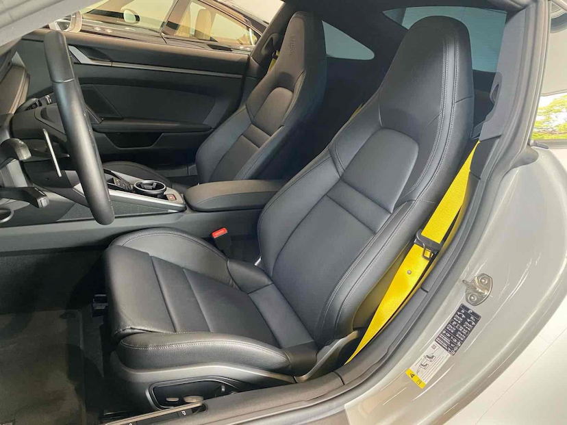 Foto do veículo PORSCHE 911 3.0 24V H6 GASOLINA CARRERA PDK 2024 2.700 KM 897.000,00