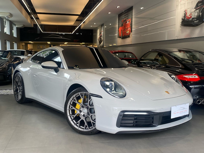 Foto do veículo PORSCHE 911 3.0 24V H6 GASOLINA CARRERA PDK 2024 2.700 KM 897.000,00