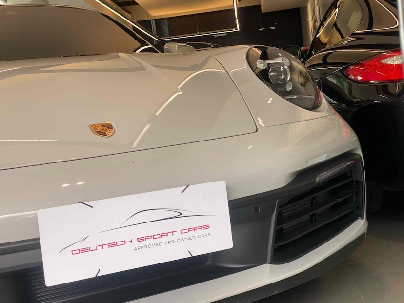 Foto do veículo PORSCHE 911 3.0 24V H6 GASOLINA CARRERA PDK 2024 2.700 KM 897.000,00