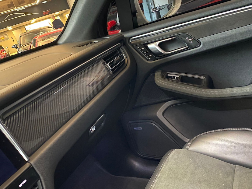 Foto do veículo PORSCHE MACAN 2.9 V6 BITURBO GASOLINA GTS PDK 2023 15.254 KM 688.000,00