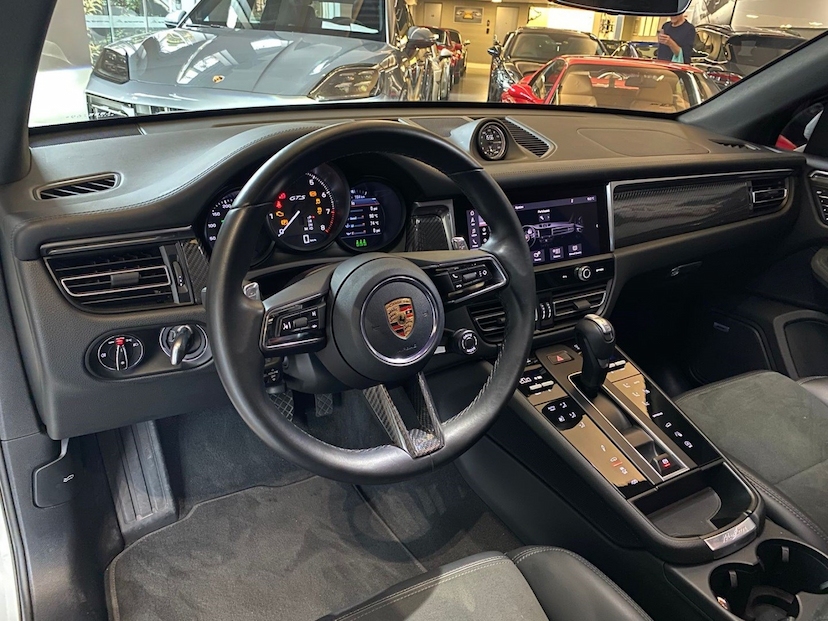 Foto do veículo PORSCHE MACAN 2.9 V6 BITURBO GASOLINA GTS PDK 2023 15.254 KM 688.000,00