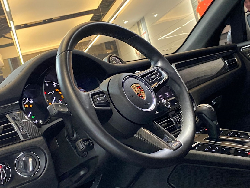 Foto do veículo PORSCHE MACAN 2.9 V6 BITURBO GASOLINA GTS PDK 2023 15.254 KM 688.000,00