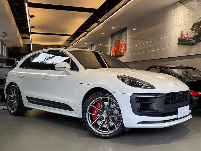 Foto do veículo PORSCHE MACAN 2.9 V6 BITURBO GASOLINA GTS PDK 2023 15.254 KM 688.000,00