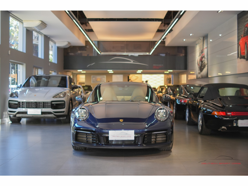 Foto do veículo PORSCHE 911 3.0 24V H6 GASOLINA CARRERA PDK 2020 16.010 KM 697.000,00