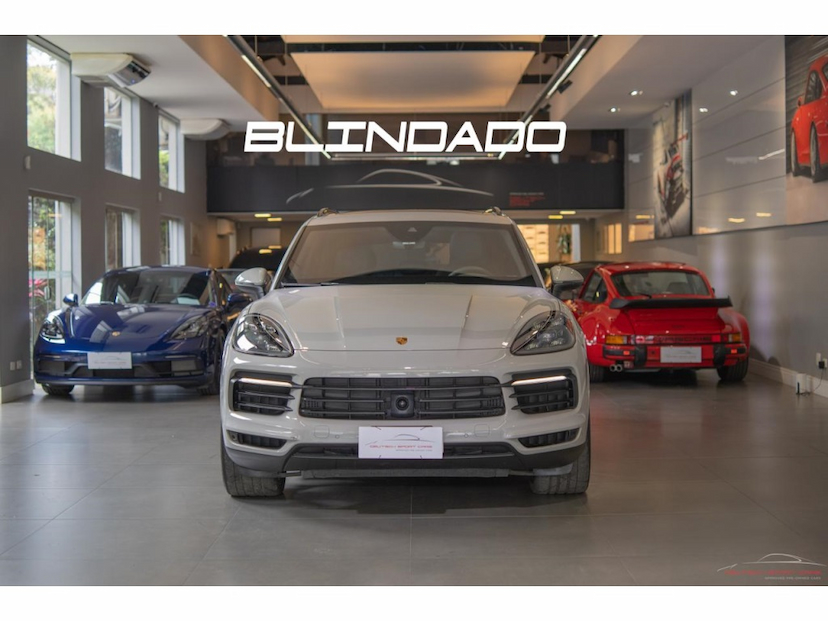 Foto do veículo PORSCHE CAYENNE 3.0 V6 E-HYBRID COUPÉ AWD TIPTRONIC S 2021 52.000 KM 589.000,00