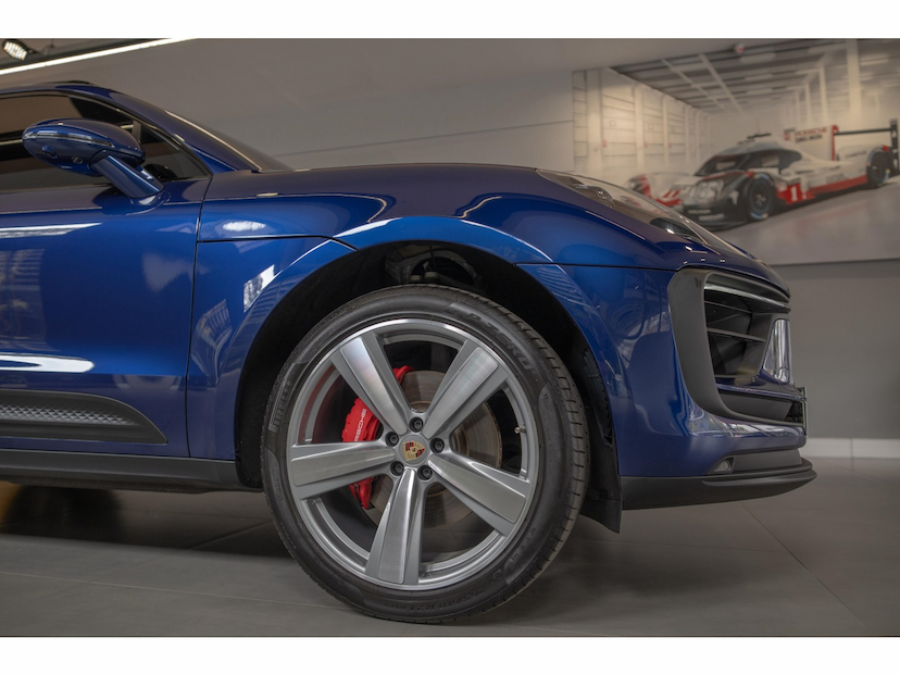 Foto do veículo PORSCHE MACAN 2.9 V6 BITURBO GASOLINA S PDK 2023 13.331 KM 447.000,00