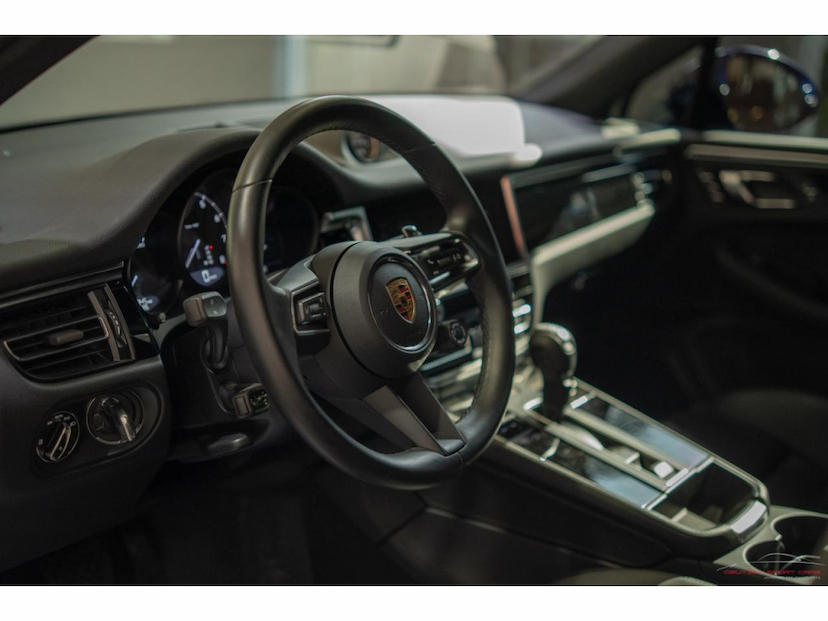 Foto do veículo PORSCHE MACAN 2.0 TURBO GASOLINA PDK 2024 5.500 KM 639.000,00