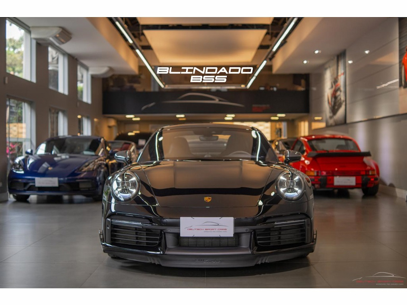 Foto do veículo PORSCHE 911 3.8 24V H6 GASOLINA TURBO PDK 2023 7.280 KM 1.299.000,00