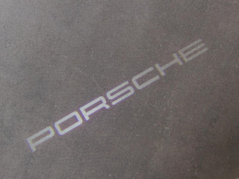 Foto do veículo PORSCHE 911 3.8 24V H6 GASOLINA TURBO CABRIOLET PDK 2022 1.057 KM 1.510.000,00
