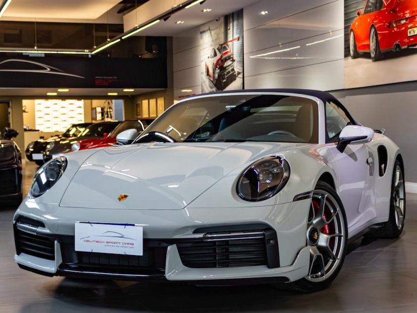 Foto do veículo PORSCHE 911 3.8 24V H6 GASOLINA TURBO CABRIOLET PDK 2022 1.057 KM 1.510.000,00