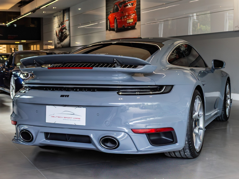 Foto do veículo PORSCHE 911 3.8 24V H6 GASOLINA TURBO S PDK 2024 1.900 KM 1.757.000,00
