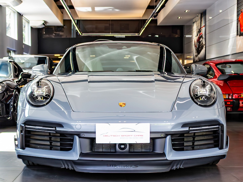 Foto do veículo PORSCHE 911 3.8 24V H6 GASOLINA TURBO S PDK 2024 1.900 KM 1.757.000,00