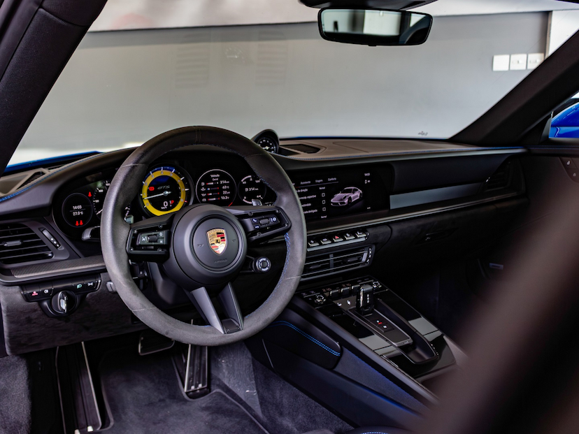 Foto do veículo PORSCHE 911 3.0 24V H6 GASOLINA CARRERA GTS PDK 2022 18.800 KM 899.000,00