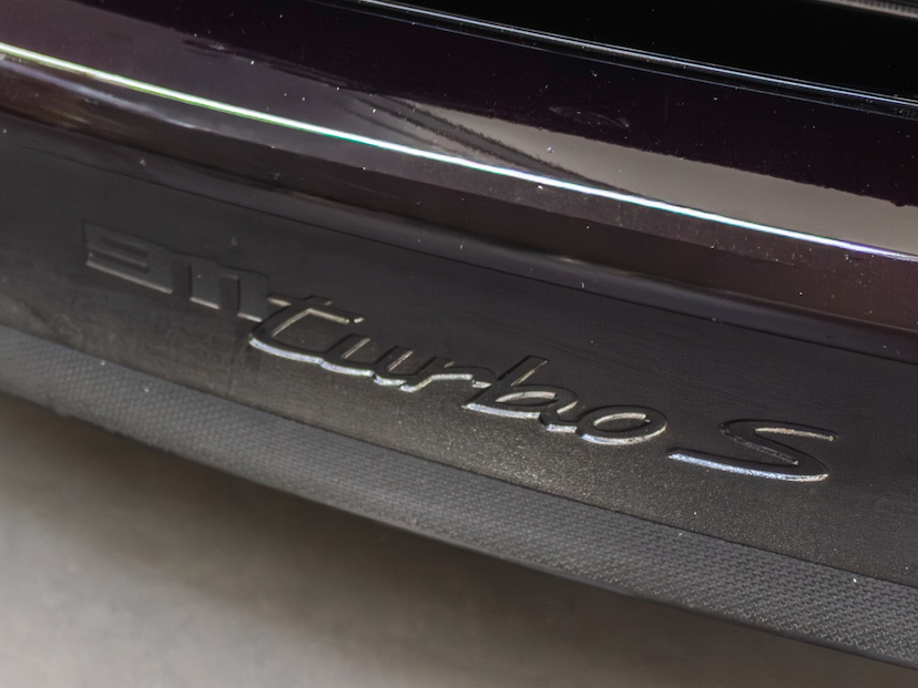 Foto do veículo PORSCHE 911 3.8 24V H6 GASOLINA TURBO S PDK 2022 6.620 KM 1.477.000,00