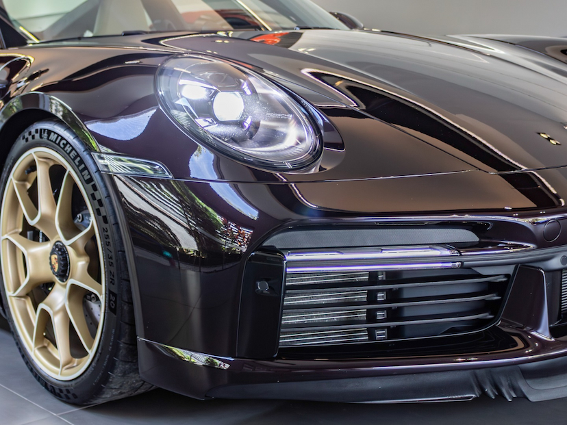 Foto do veículo PORSCHE 911 3.8 24V H6 GASOLINA TURBO S PDK 2022 6.620 KM 1.477.000,00