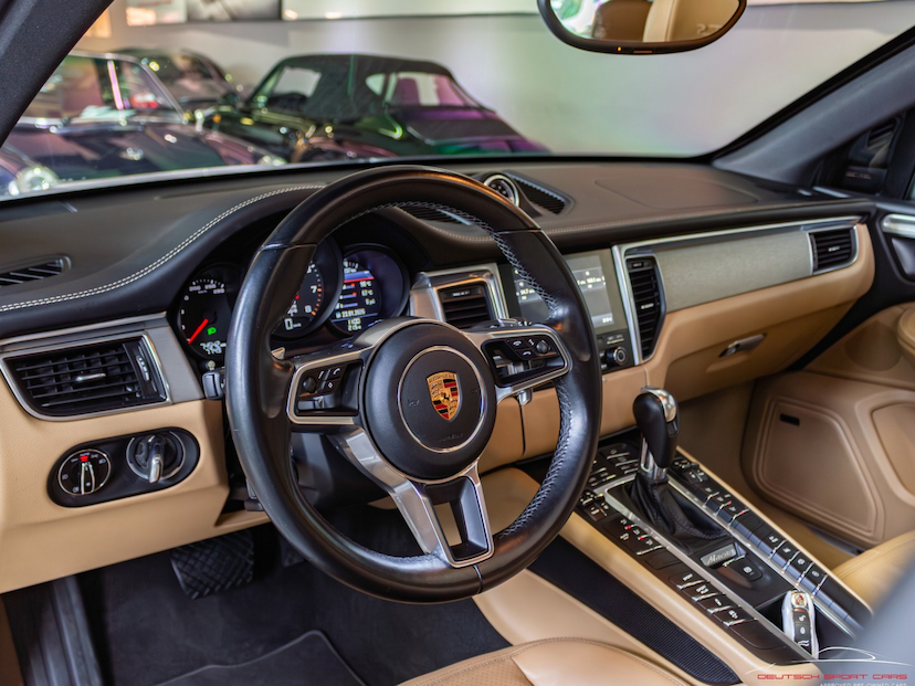Foto do veículo PORSCHE MACAN 3.0 GTS 24V V6 GASOLINA 4P AUTOMÁTICO 2018 74.542 KM 310.000,00