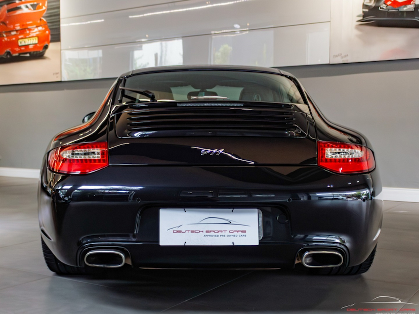 Foto do veículo PORSCHE 911 3.6 BLACK EDITION COUPÉ 6 CILINDROS GASOLINA 2P AUTOMÁTIZADO 2012 30.000 KM 465.000,00