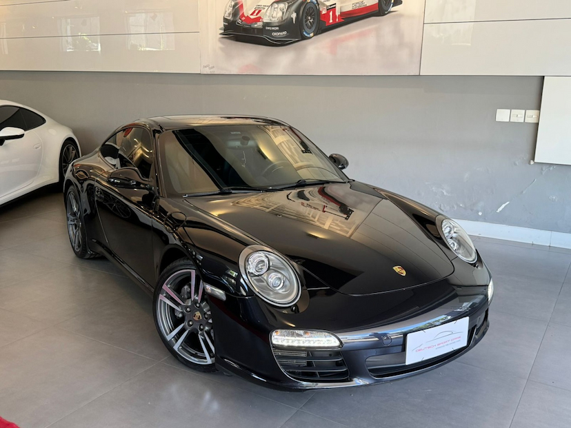 Foto do veículo PORSCHE 911 3.6 BLACK EDITION COUPÉ 6 CILINDROS GASOLINA 2P AUTOMÁTIZADO 2012 30.000 KM 465.000,00