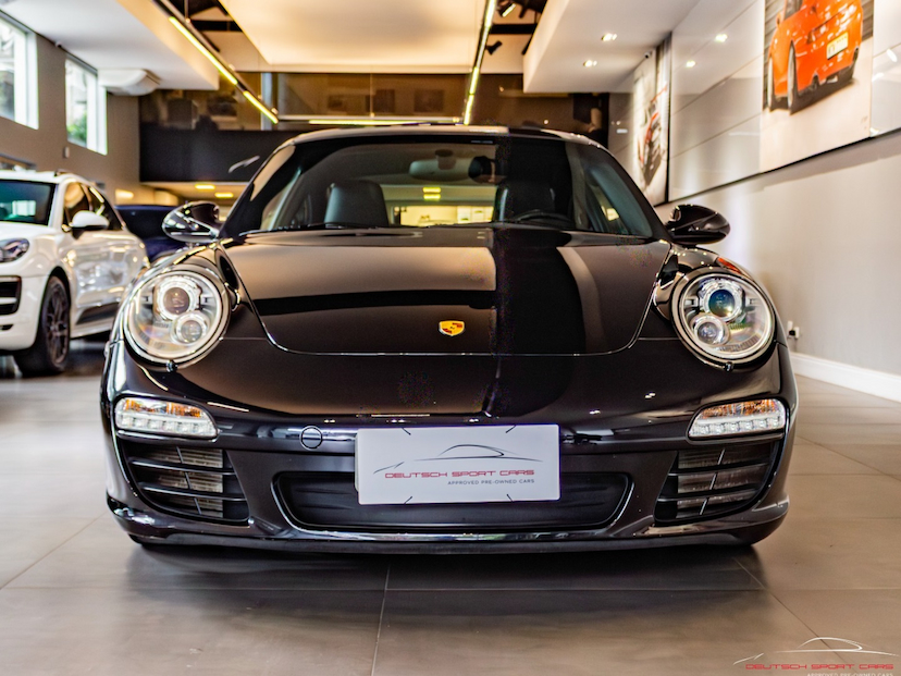 Foto do veículo PORSCHE 911 3.6 BLACK EDITION COUPÉ 6 CILINDROS GASOLINA 2P AUTOMÁTIZADO 2012 30.000 KM 465.000,00