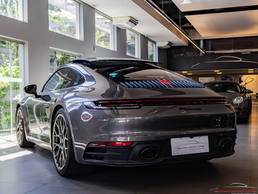 Foto do veículo PORSCHE 911 3.0 24V H6 GASOLINA CARRERA PDK 2021 22.636 KM 689.000,00
