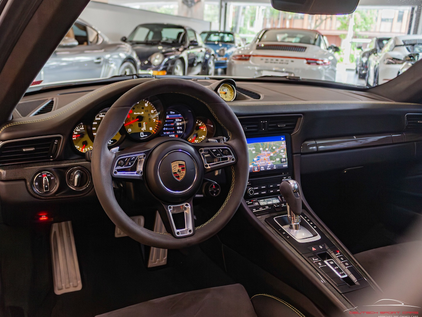 Foto do veículo PORSCHE 911 3.8 24V H6 GASOLINA TURBO S PDK 2019 18.934 KM 1.290.000,00
