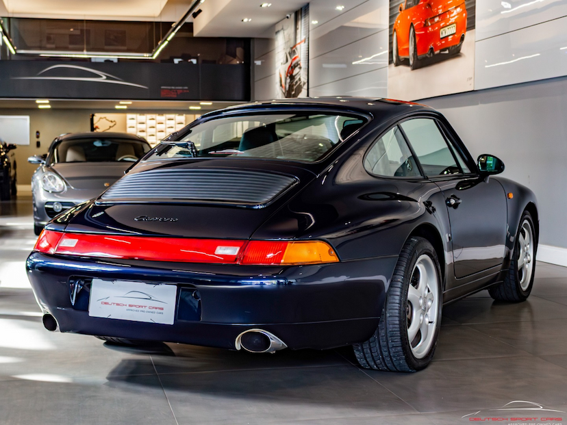 Foto do veículo PORSCHE 911 3.6 CARRERA COUPÉ 6 CILINDROS 24V GASOLINA 2P MANUAL 1994 56.700 KM 993.000,00