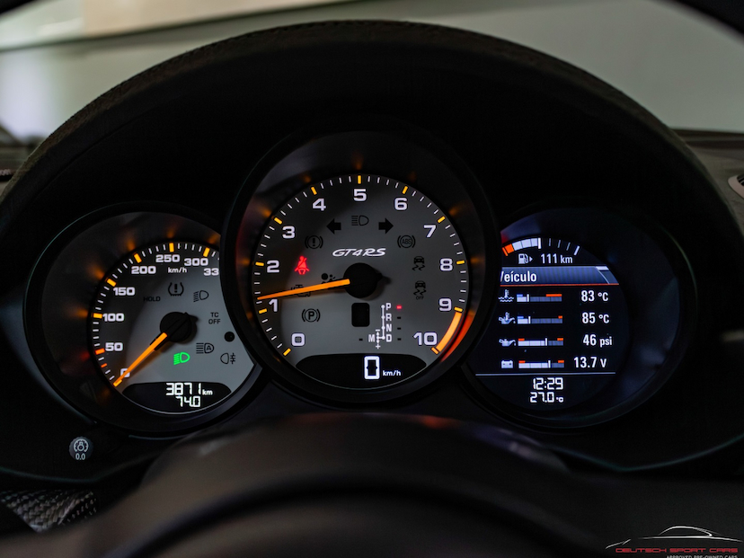 Foto do veículo PORSCHE 718 4.0 H6 GASOLINA CAYMAN GT4 RS PDK 2023 3.000 KM 1.647.000,00
