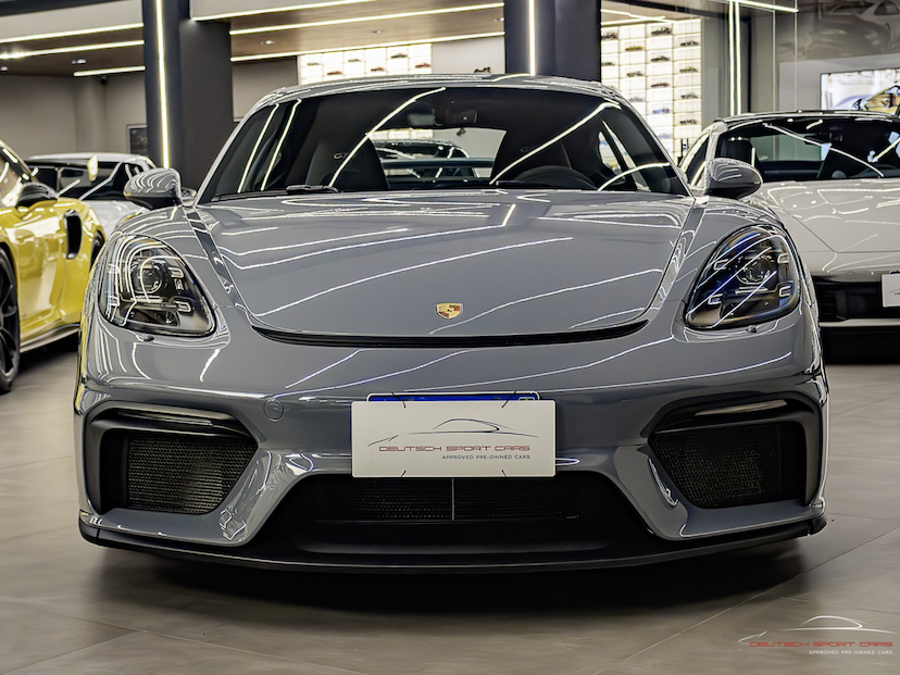 Foto do veículo PORSCHE 718 4.0 H6 GASOLINA CAYMAN GT4 PDK 2023 4.111 KM 865.000,00