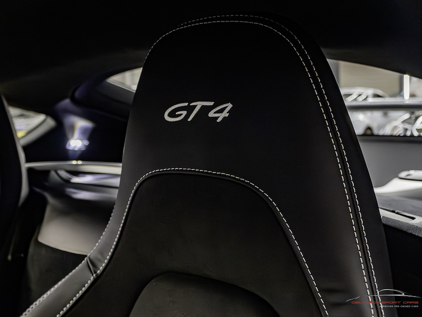 Foto do veículo PORSCHE 718 4.0 H6 GASOLINA CAYMAN GT4 PDK 2023 4.111 KM 865.000,00