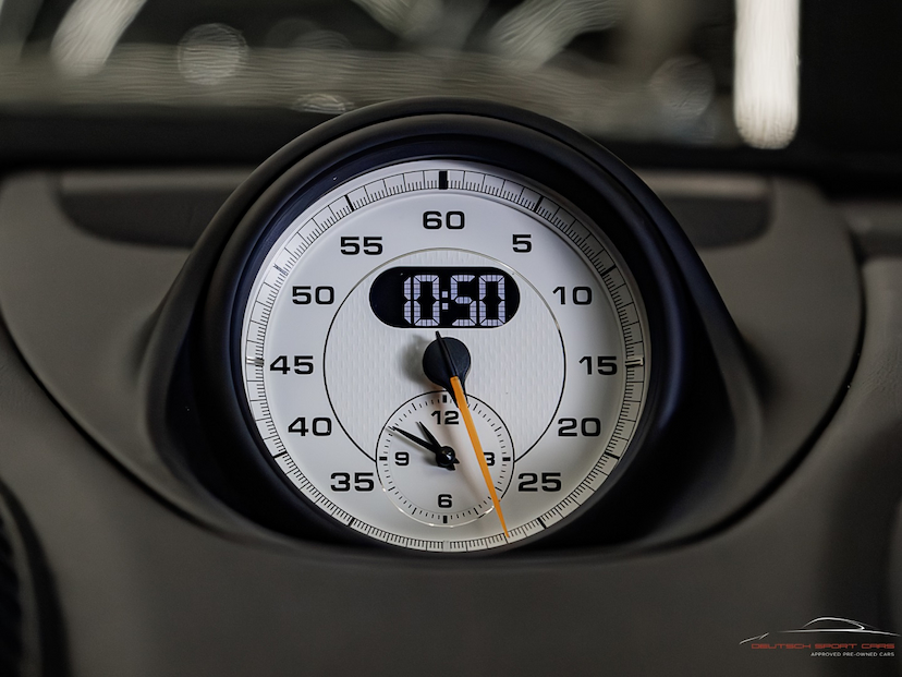 Foto do veículo PORSCHE 718 4.0 H6 GASOLINA CAYMAN GT4 PDK 2023 4.111 KM 865.000,00