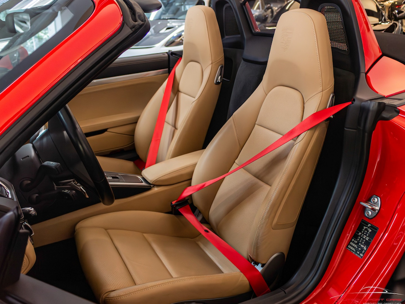 Foto do veículo PORSCHE 718 4.0 H6 GASOLINA BOXSTER GTS PDK 2021 11.200 KM 619.000,00