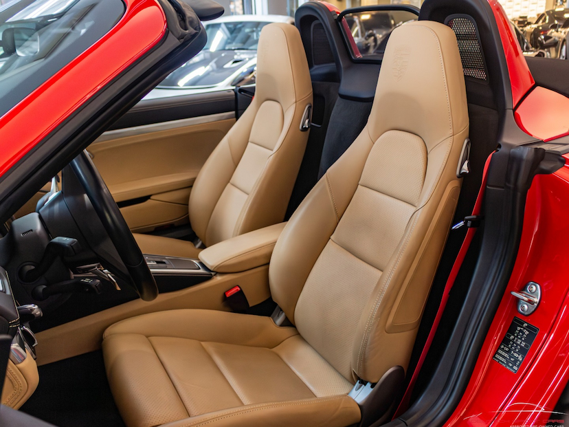 Foto do veículo PORSCHE 718 4.0 H6 GASOLINA BOXSTER GTS PDK 2021 11.200 KM 619.000,00