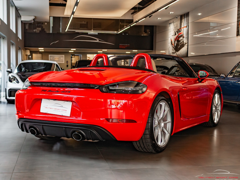 Foto do veículo PORSCHE 718 4.0 H6 GASOLINA BOXSTER GTS PDK 2021 11.200 KM 619.000,00