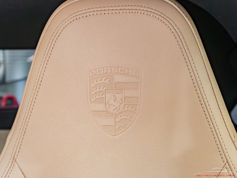Foto do veículo PORSCHE 911 3.0 24V H6 GASOLINA CARRERA PDK 2024 9.277 KM 949.000,00